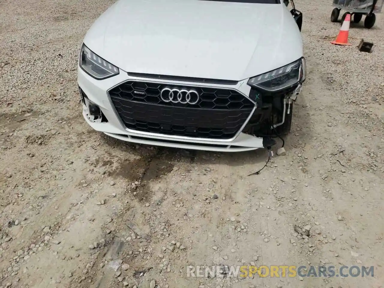 9 Фотография поврежденного автомобиля WAUEAAF47MN013644 AUDI A4 2021