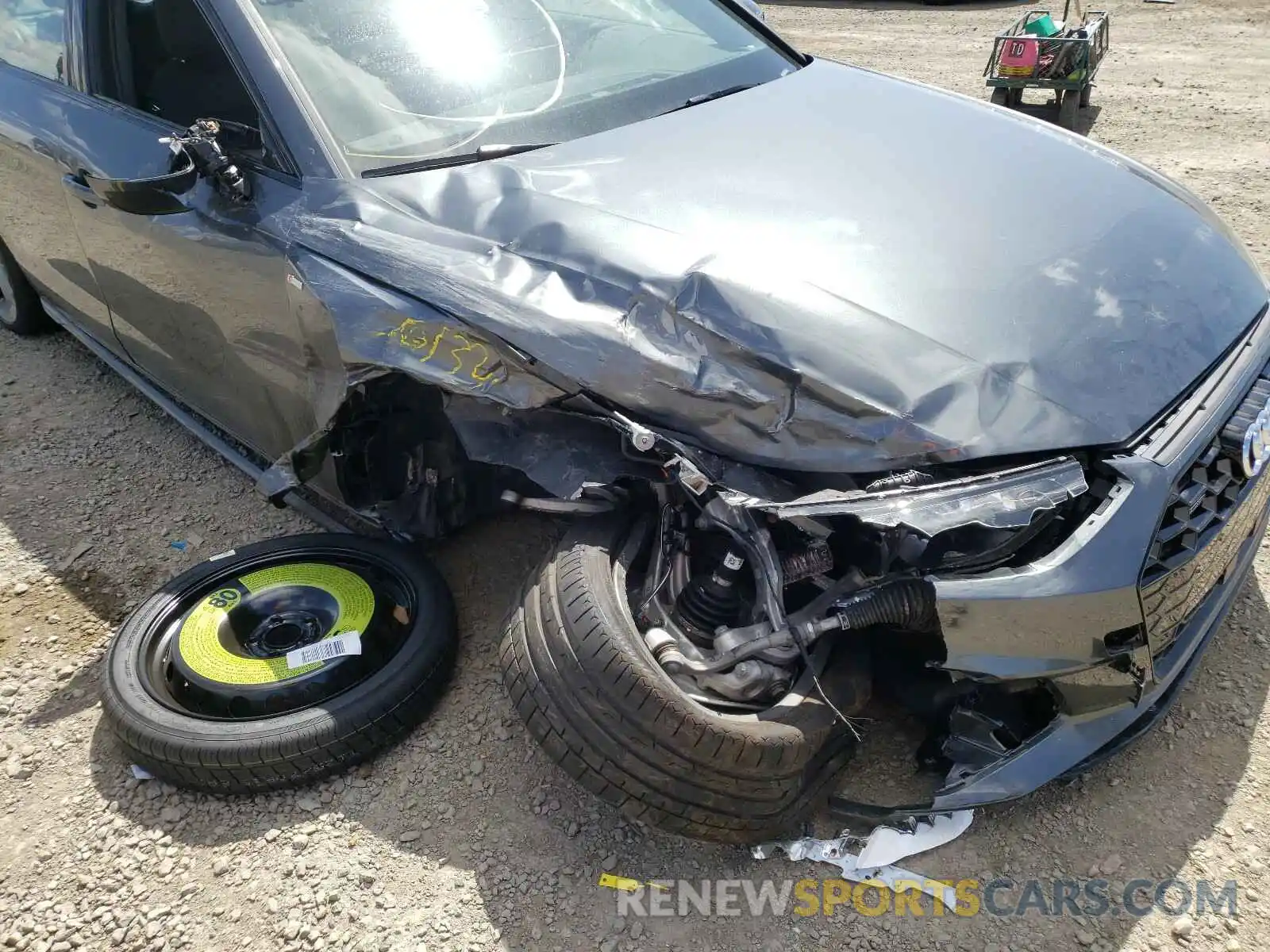 9 Photograph of a damaged car WAUEAAF49MN002631 AUDI A4 2021