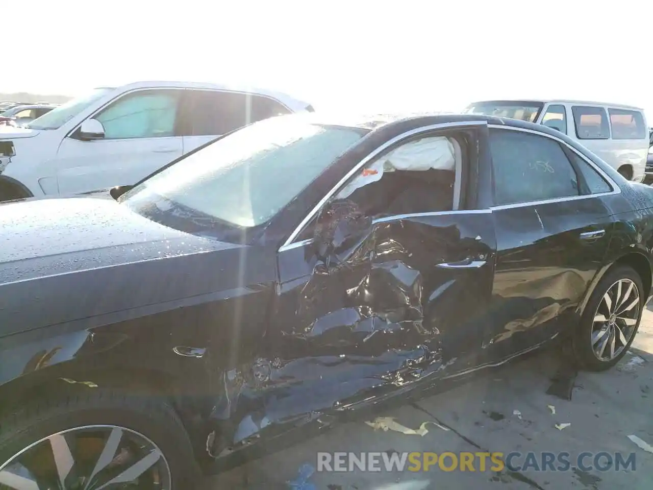 10 Photograph of a damaged car WAUABAF42NN003780 AUDI A4 2022