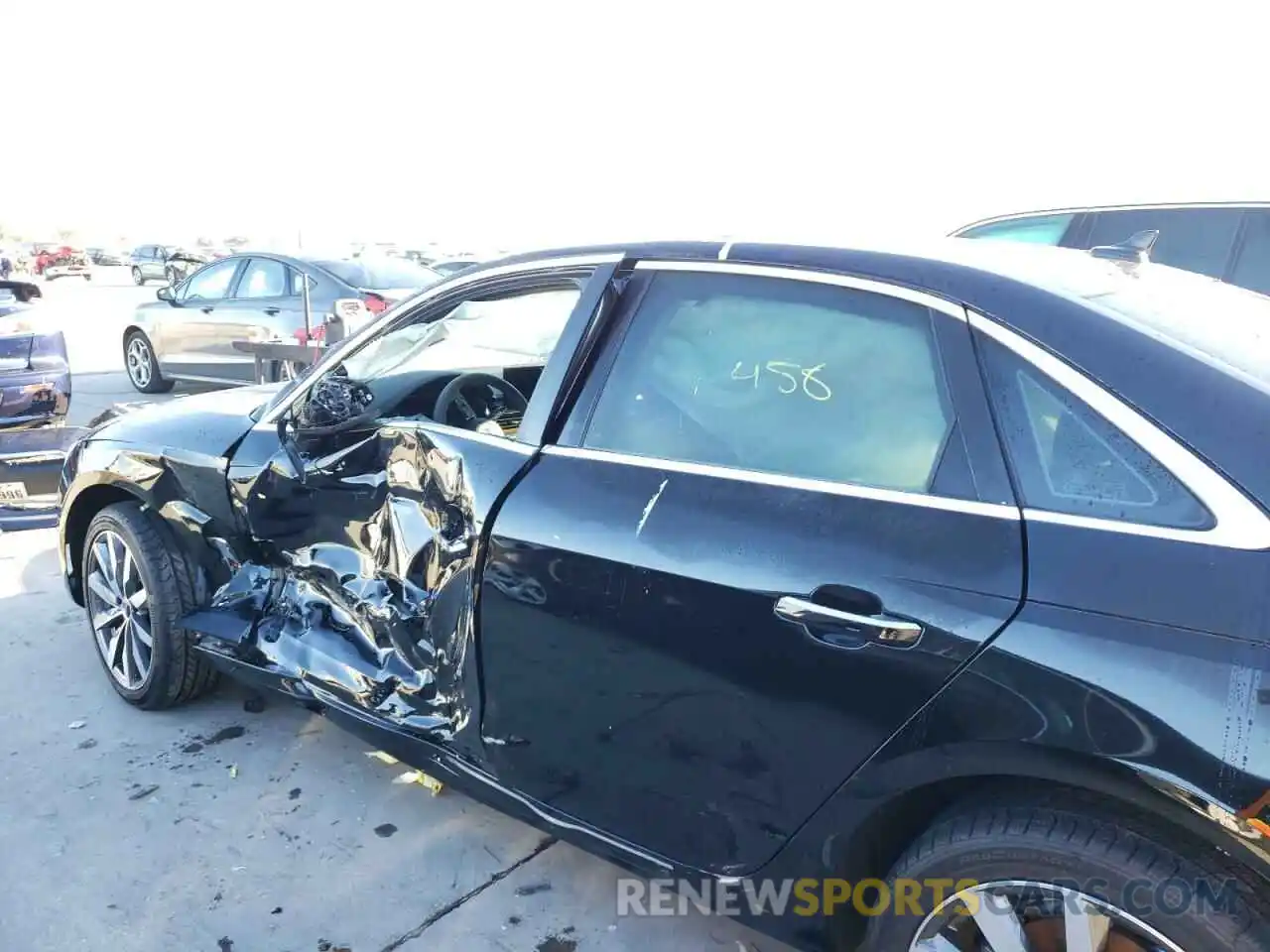 9 Photograph of a damaged car WAUABAF42NN003780 AUDI A4 2022