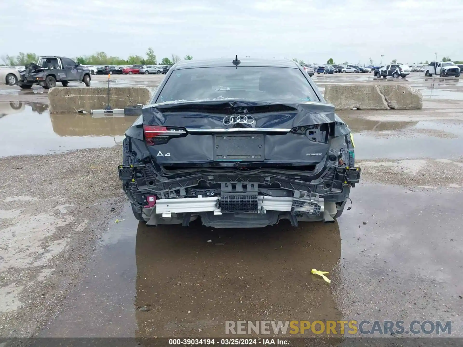 17 Photograph of a damaged car WAUDAAF44NN005031 AUDI A4 2022