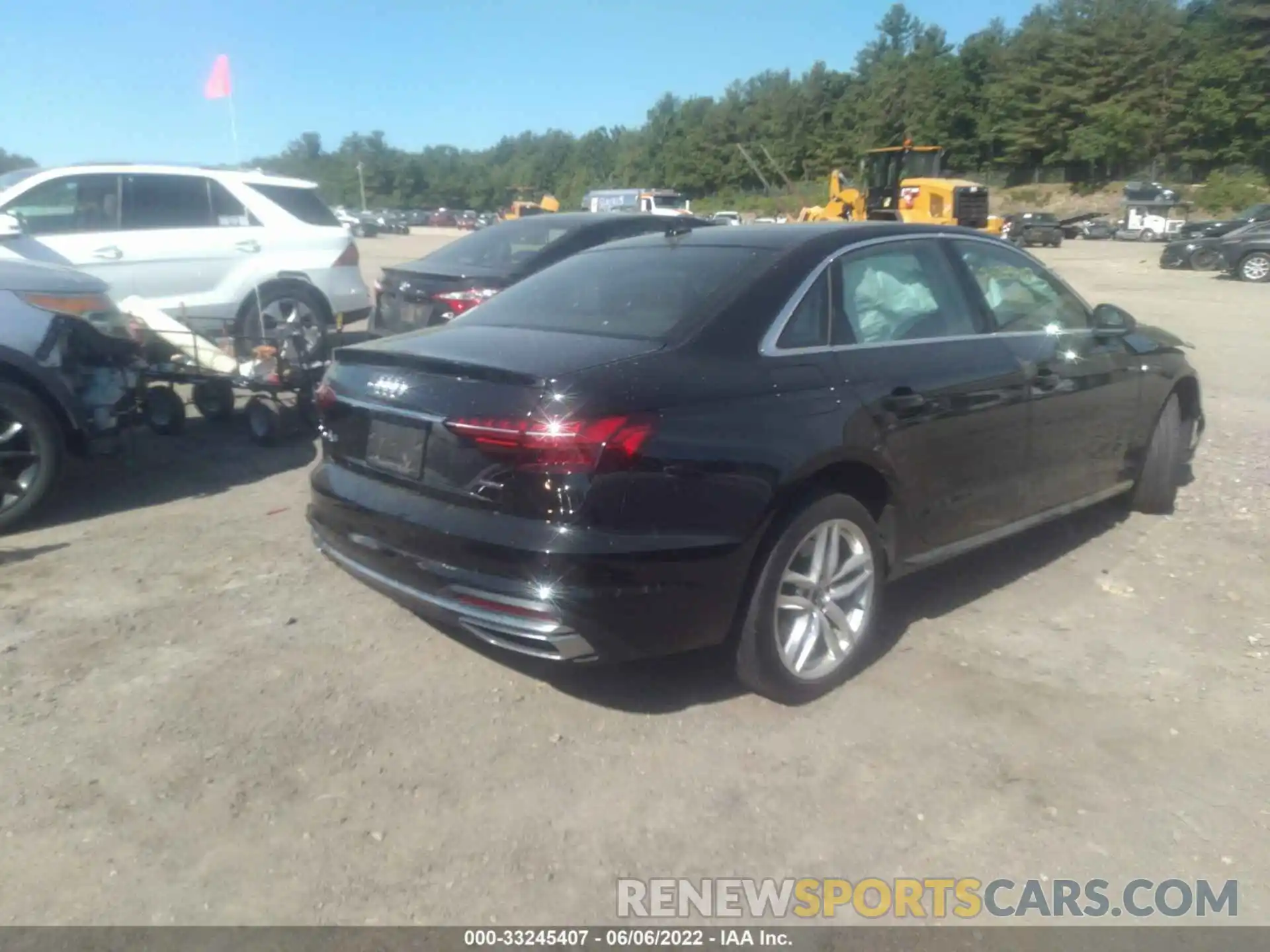 4 Фотография поврежденного автомобиля WAUDAAF4XMA022616 AUDI A4 SEDAN 2021