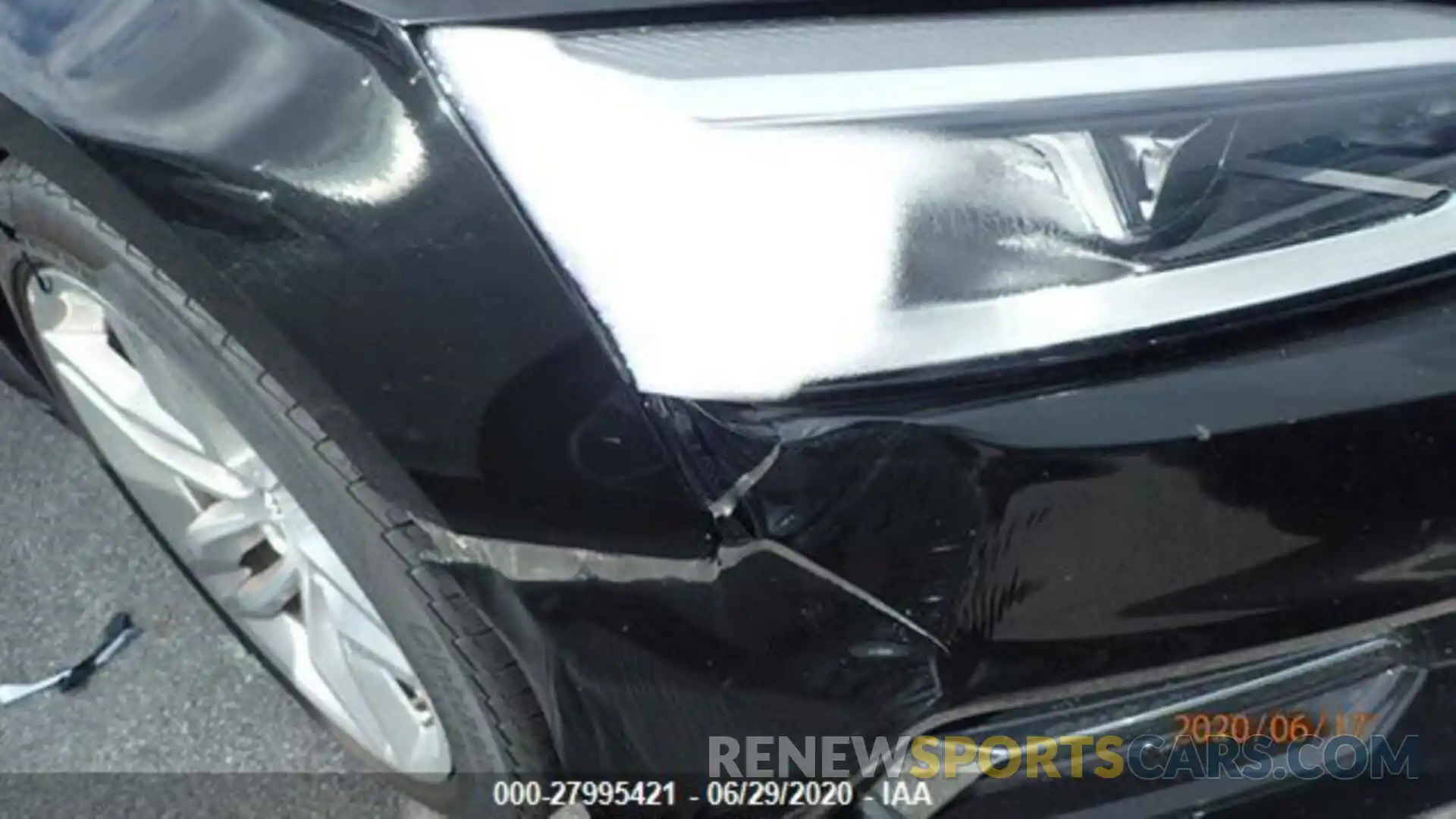 4 Photograph of a damaged car WAUANCF50KA058520 AUDI A5 2019