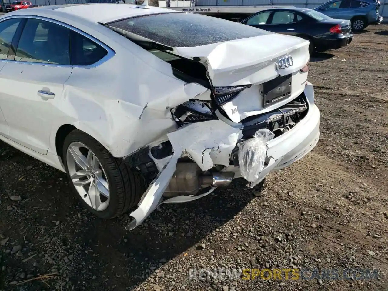 9 Photograph of a damaged car WAUANCF55KA059128 AUDI A5 2019