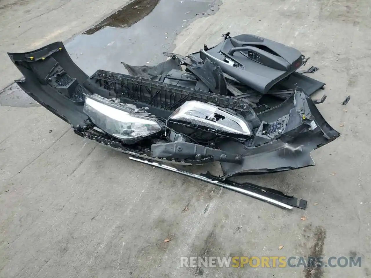 12 Photograph of a damaged car WAUANCF56KA053189 AUDI A5 2019