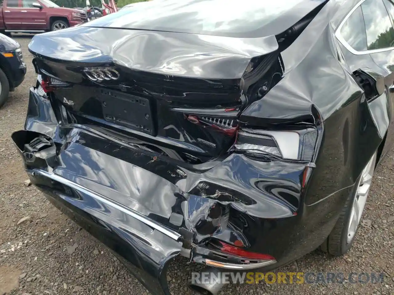 9 Photograph of a damaged car WAUANCF5XKA053695 AUDI A5 2019