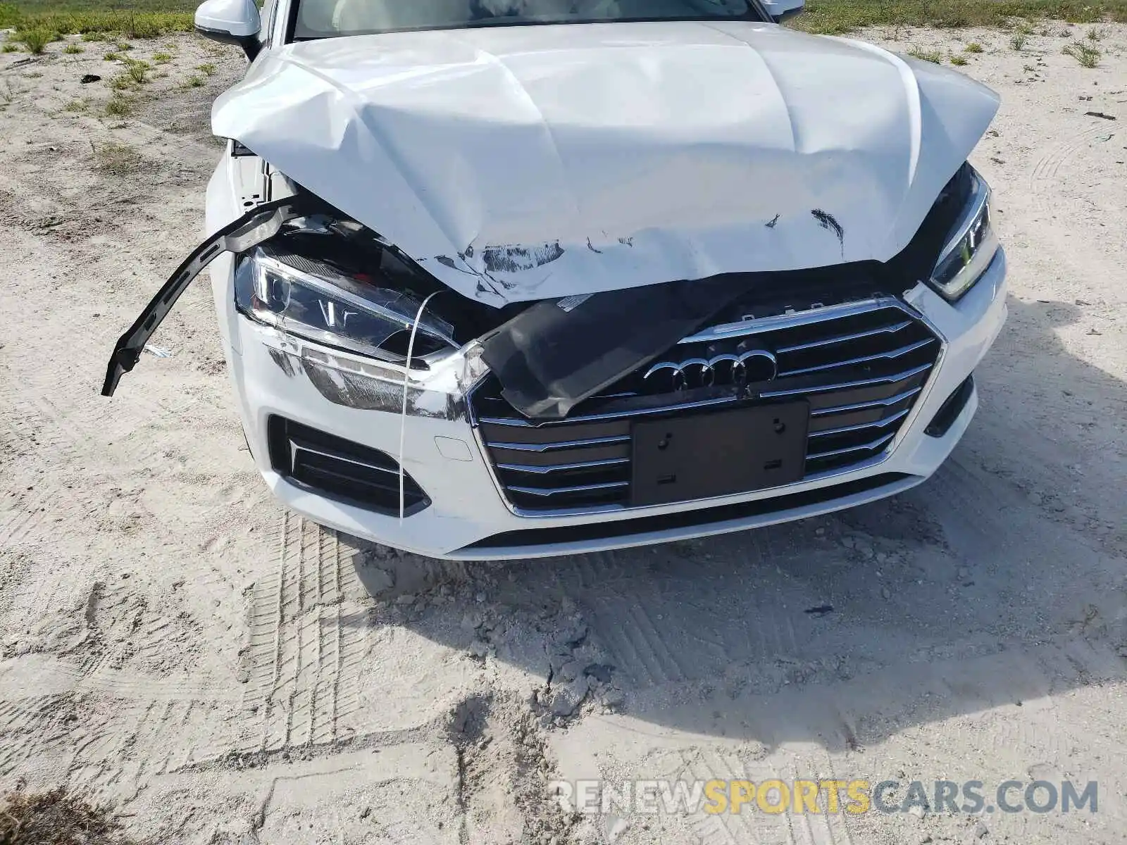 9 Photograph of a damaged car WAUANCF5XKA064258 AUDI A5 2019