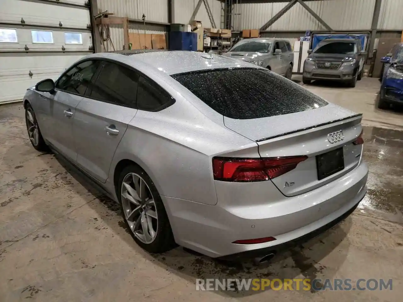 3 Фотография поврежденного автомобиля WAUENCF50KA045574 AUDI A5 2019