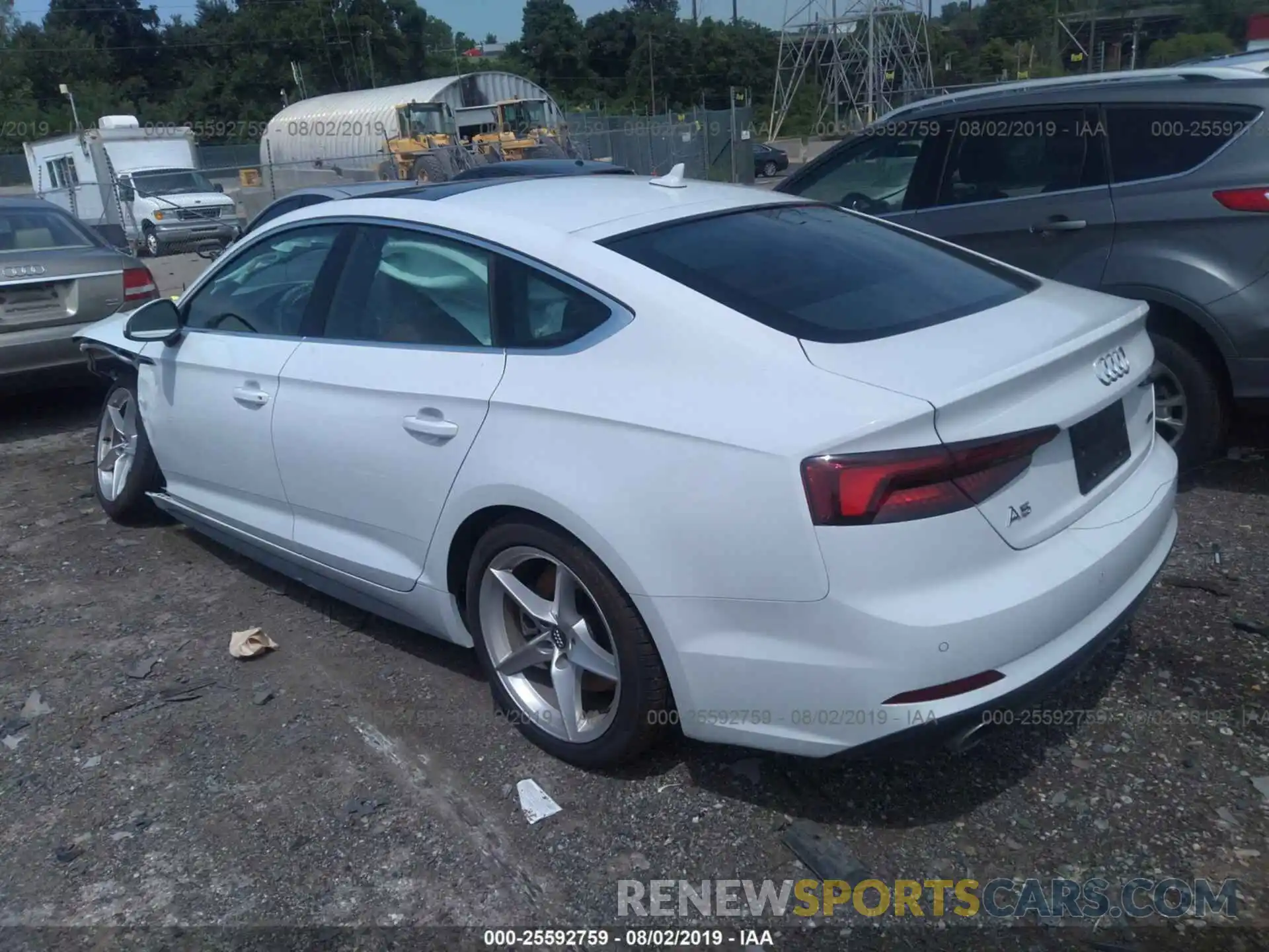 3 Photograph of a damaged car WAUENCF51KA018285 AUDI A5 2019