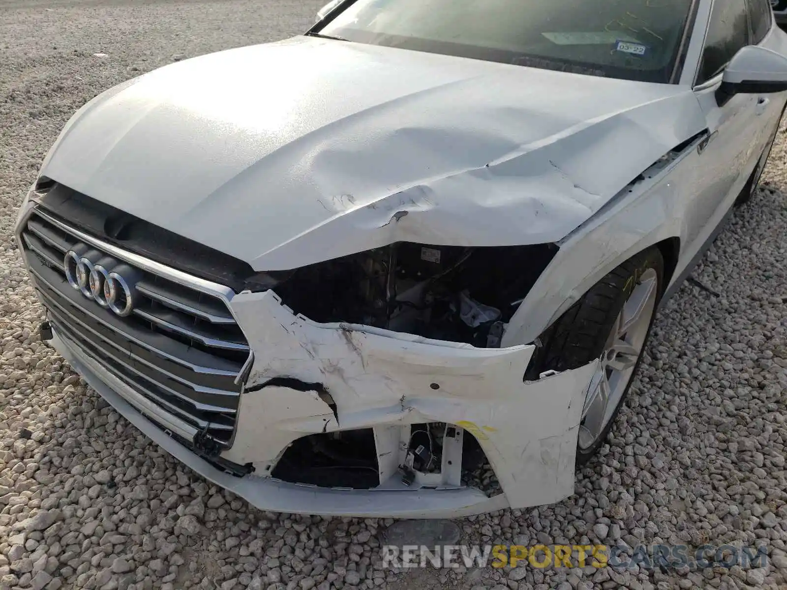 9 Photograph of a damaged car WAUENCF52KA094291 AUDI A5 2019