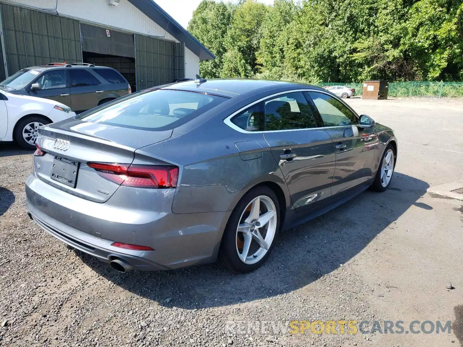 4 Фотография поврежденного автомобиля WAUENCF55KA013509 AUDI A5 2019