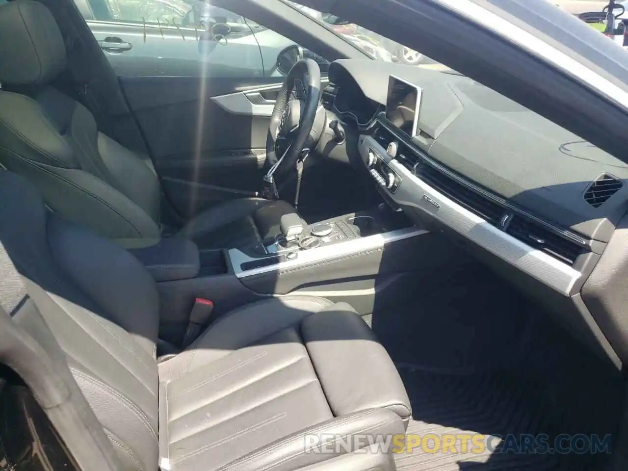 5 Photograph of a damaged car WAUENCF57KA064736 AUDI A5 2019