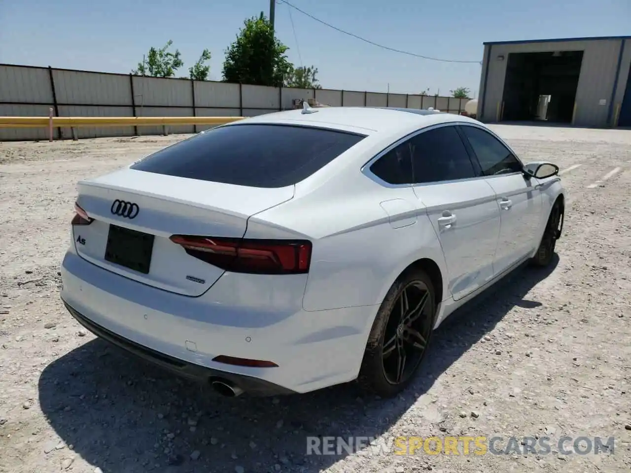 4 Фотография поврежденного автомобиля WAUENCF59KA018938 AUDI A5 2019