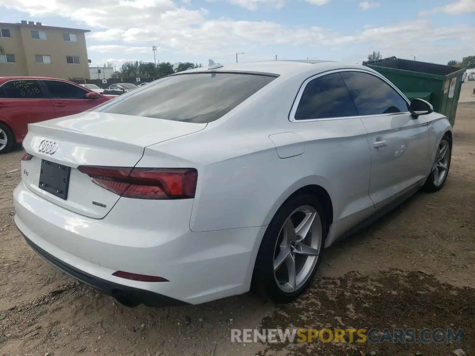 4 Фотография поврежденного автомобиля WAUSNAF54KA061946 AUDI A5 2019