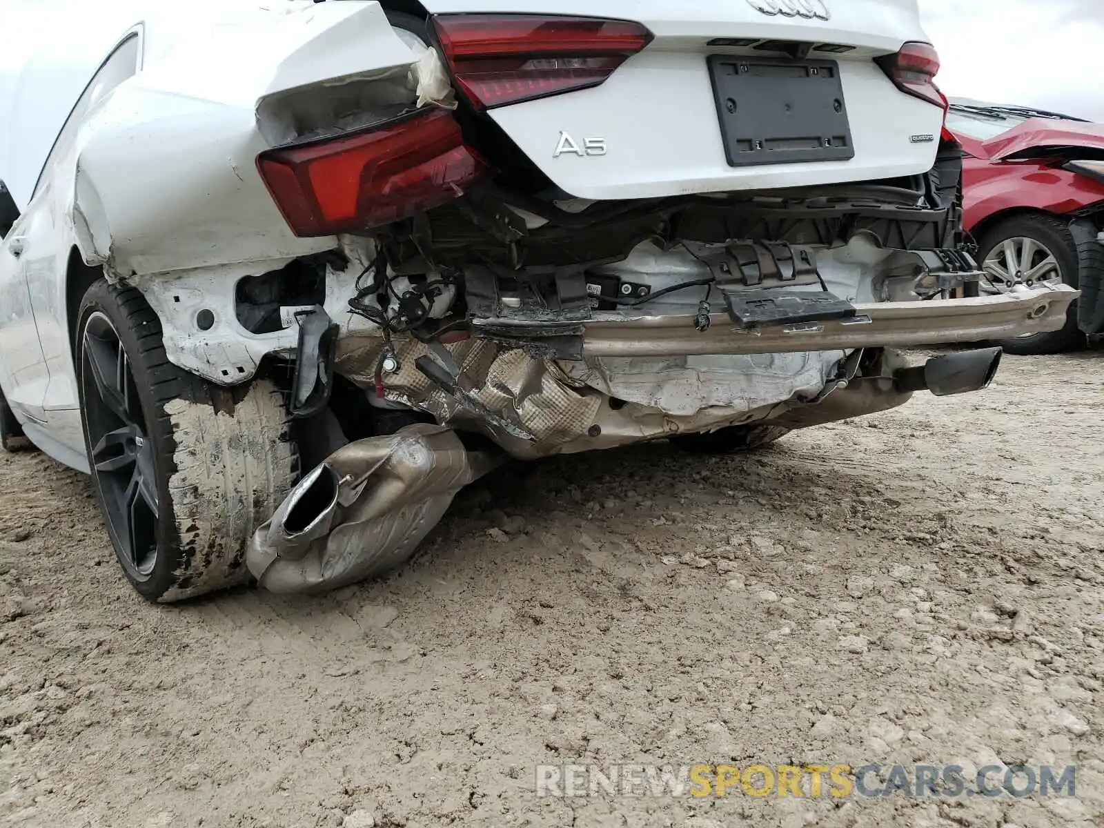 9 Фотография поврежденного автомобиля WAUTNAF50KA044176 AUDI A5 2019