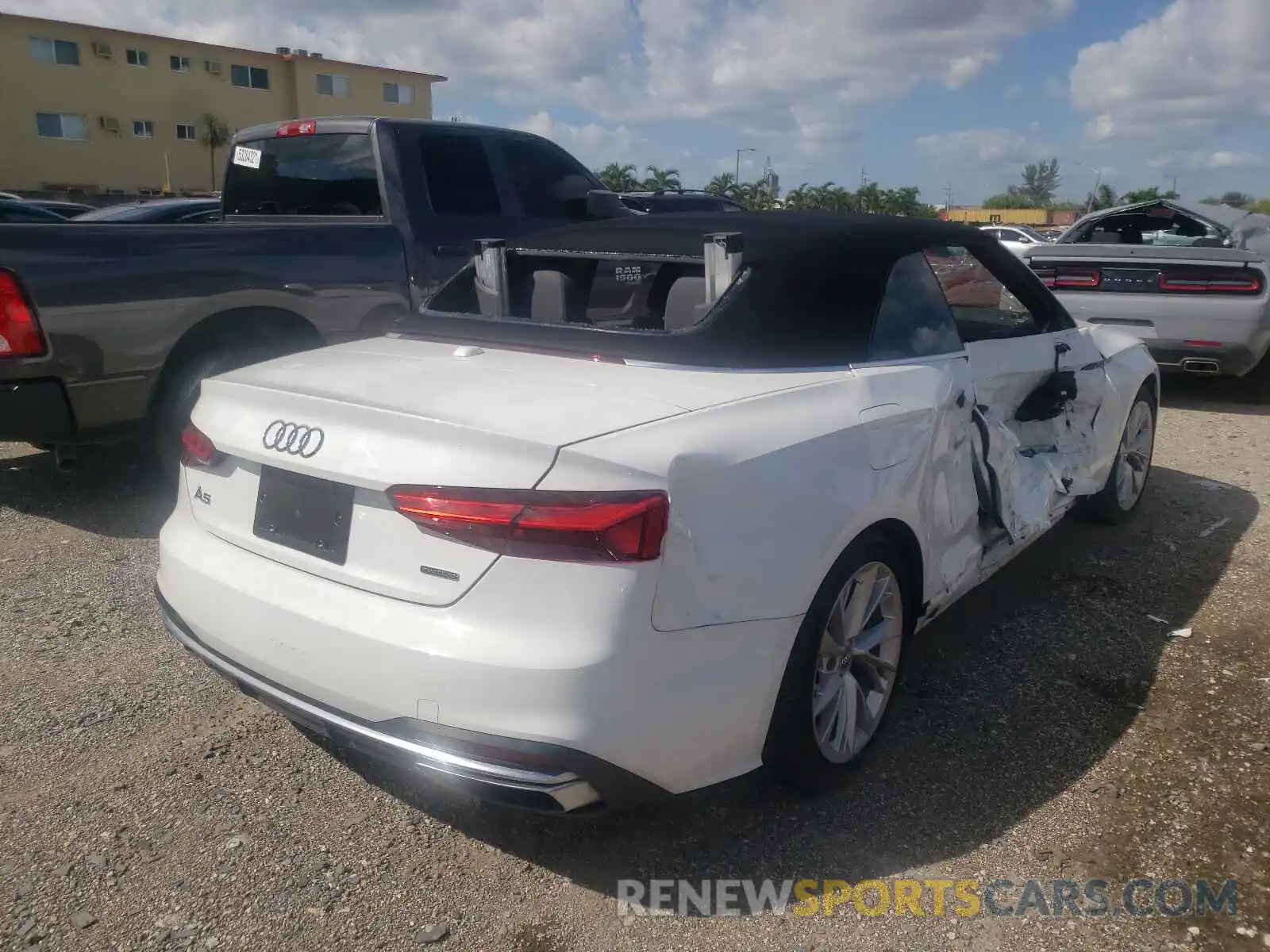 4 Photograph of a damaged car WAU2NGF58LN004100 AUDI A5 2020