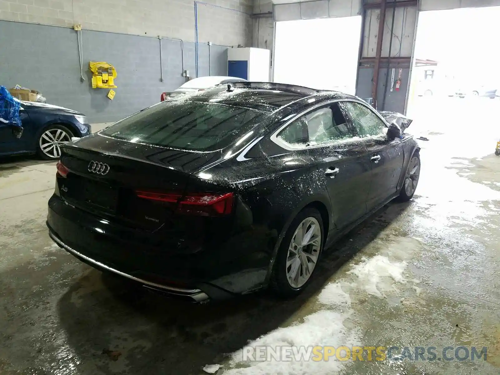 4 Фотография поврежденного автомобиля WAUANCF59LA007891 AUDI A5 2020