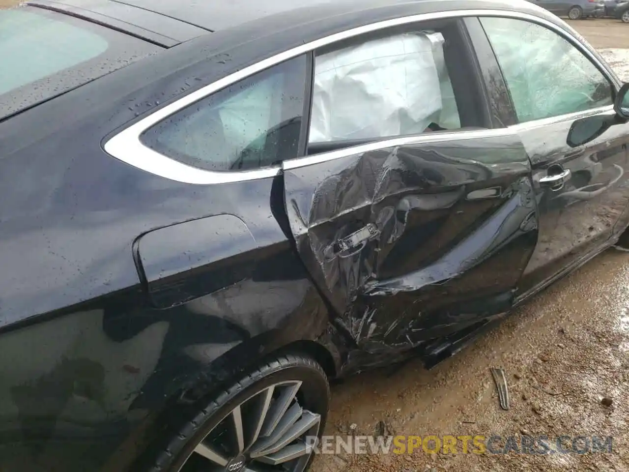 9 Photograph of a damaged car WAUCNDF59LA009462 AUDI A5 2020