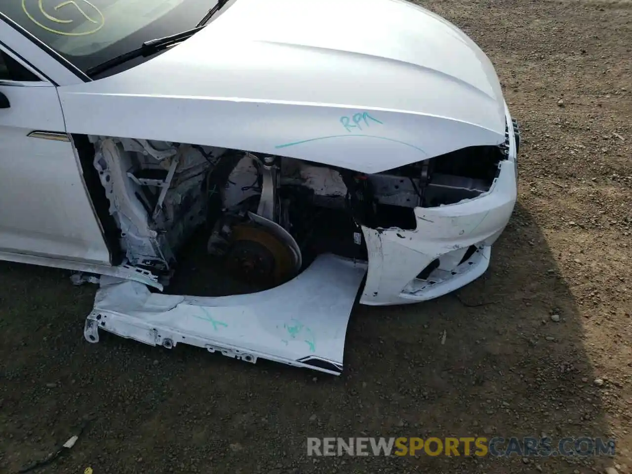 9 Photograph of a damaged car WAUABCF58MA001817 AUDI A5 2021