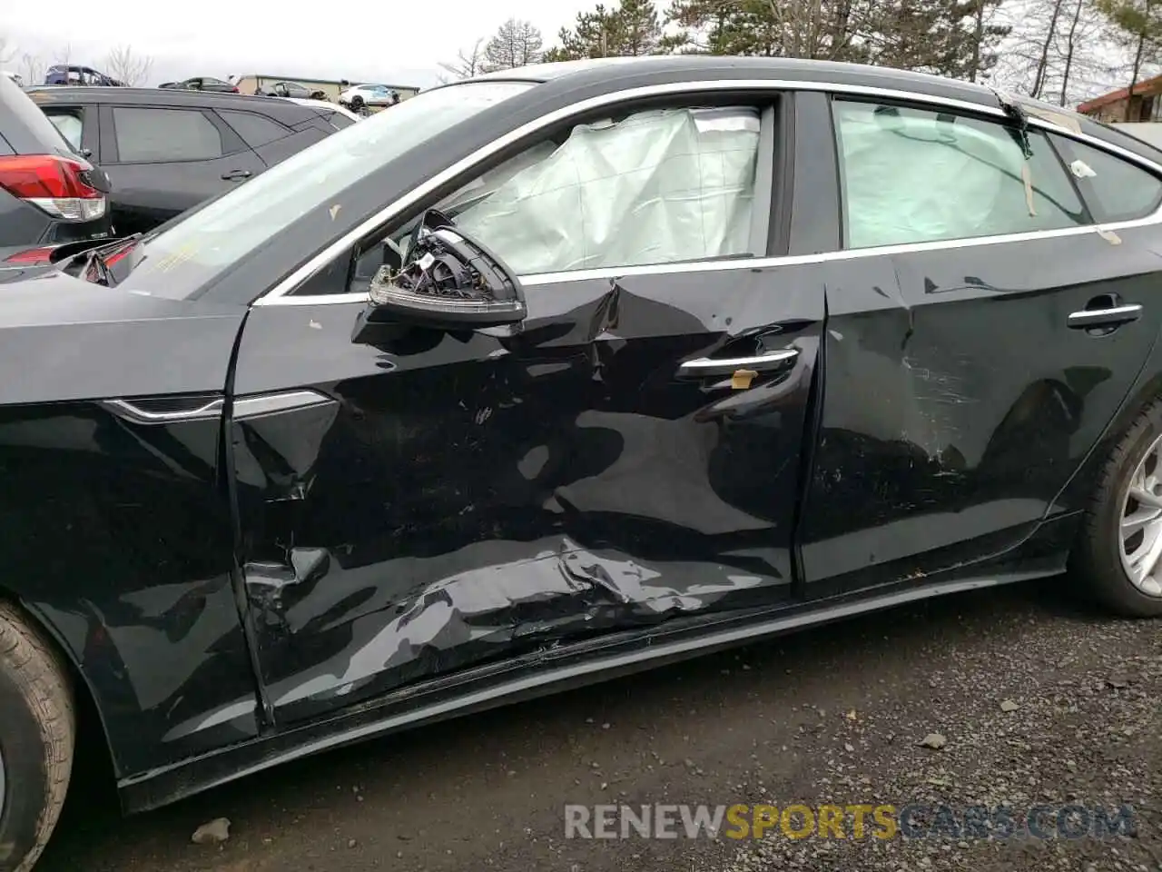 9 Photograph of a damaged car WAUCBCF56MA008676 AUDI A5 2021