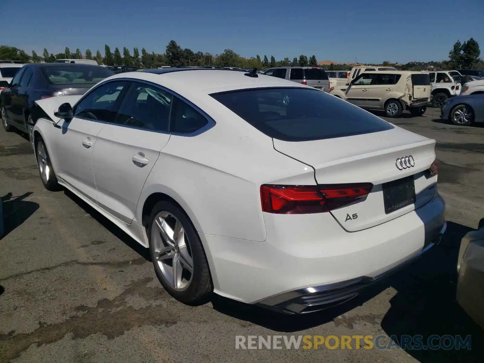 3 Photograph of a damaged car WAUDACF50MA010673 AUDI A5 2021