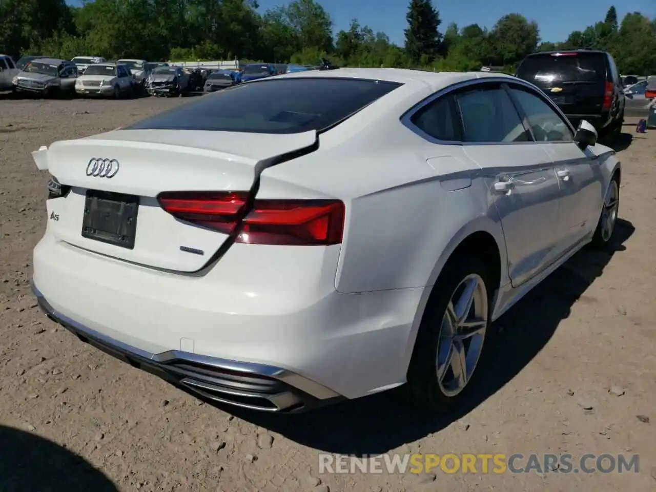 4 Photograph of a damaged car WAUDACF50MA010737 AUDI A5 2021