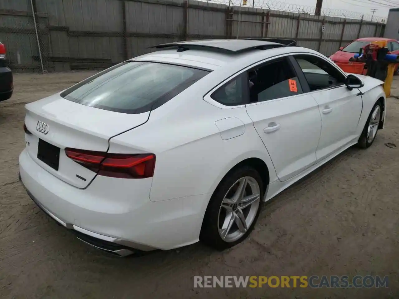 4 Фотография поврежденного автомобиля WAUDACF58MA059233 AUDI A5 2021