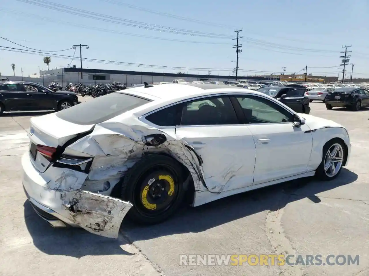 4 Photograph of a damaged car WAUDACF5XMA016254 AUDI A5 2021