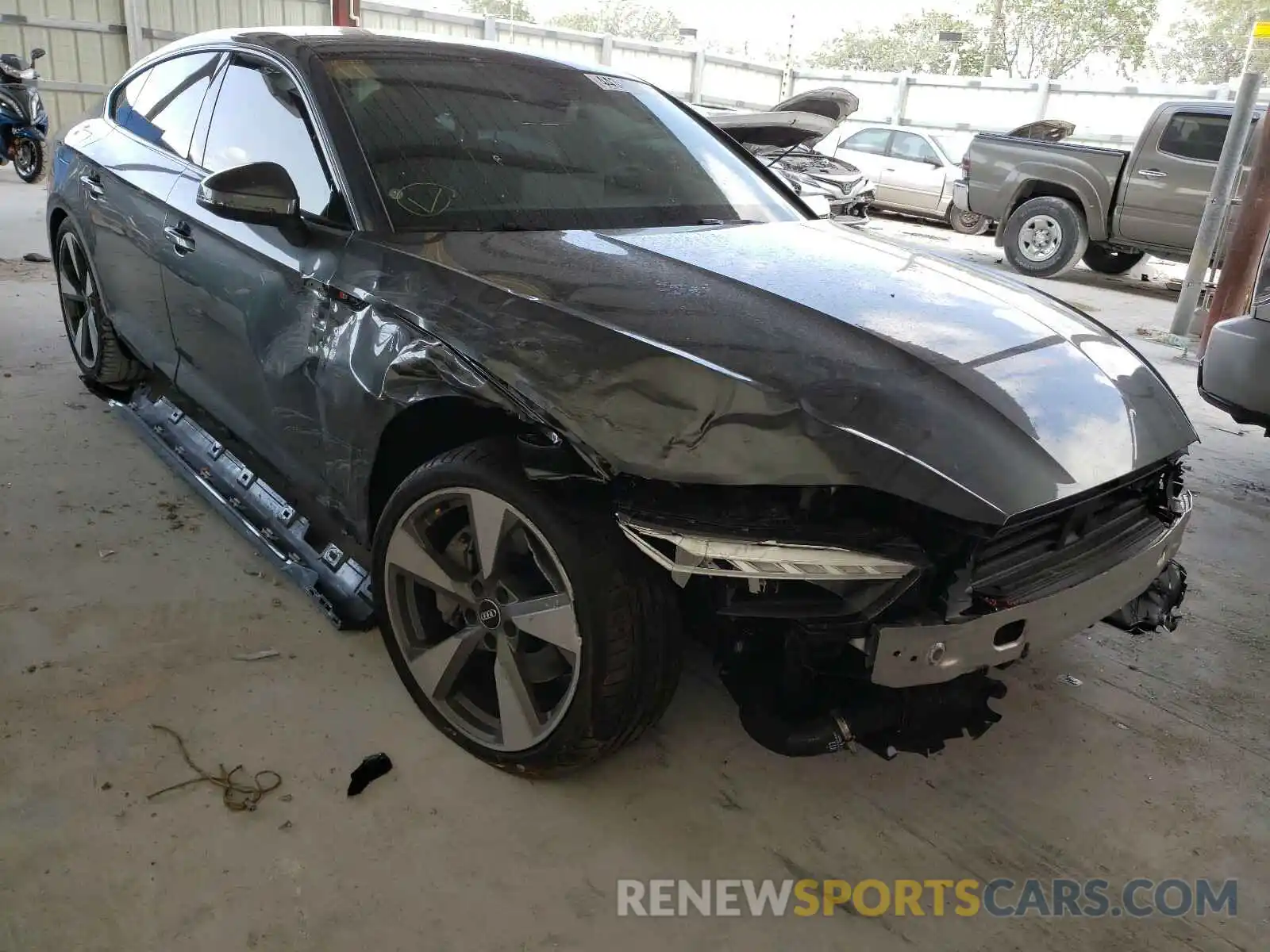 1 Photograph of a damaged car WAUFACF53MA021949 AUDI A5 2021