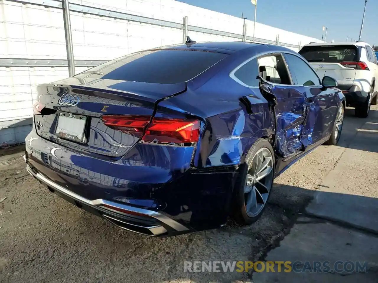 4 Photograph of a damaged car WAUFACF57MA055666 AUDI A5 2021