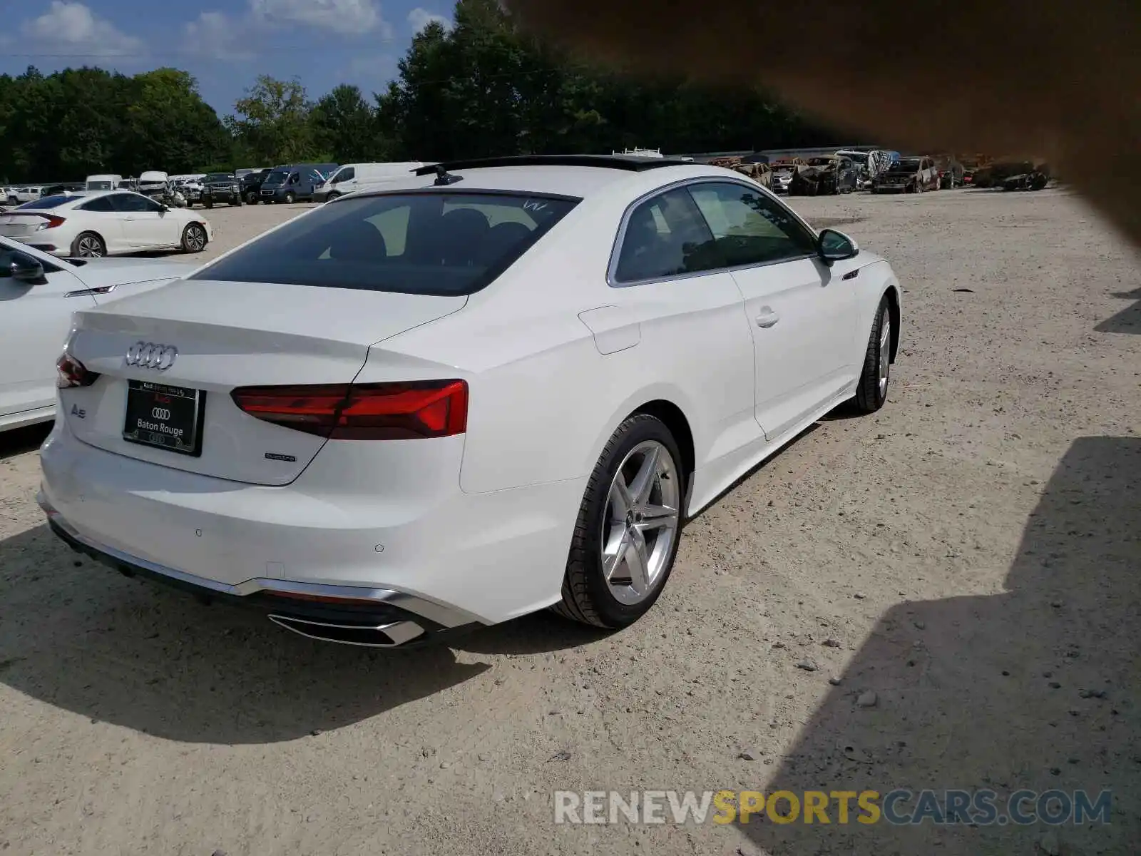 4 Photograph of a damaged car WAUTAAF58MA041671 AUDI A5 2021