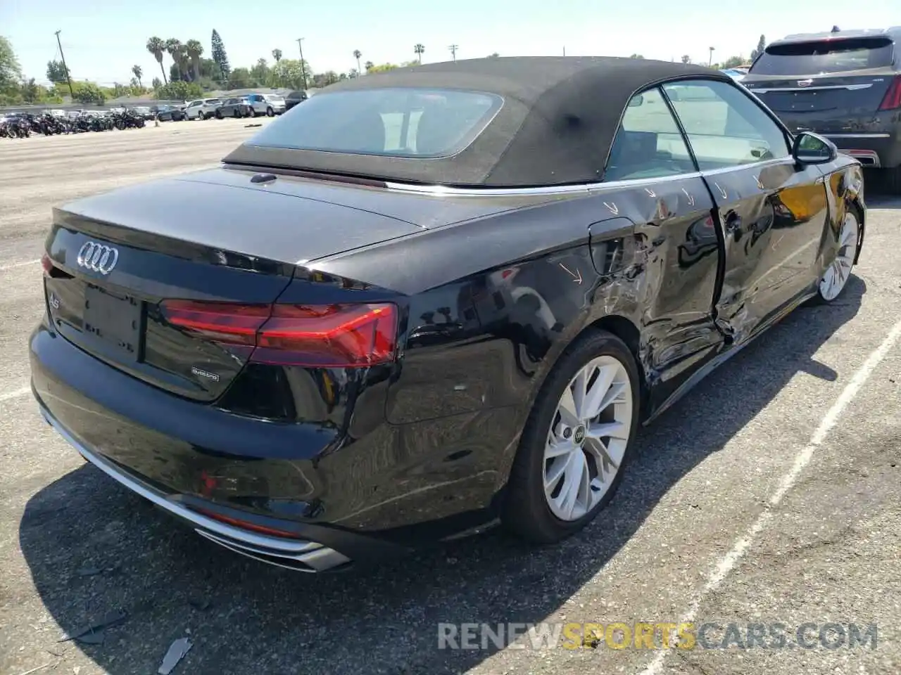 4 Photograph of a damaged car WAUWAGF52MN002437 AUDI A5 2021