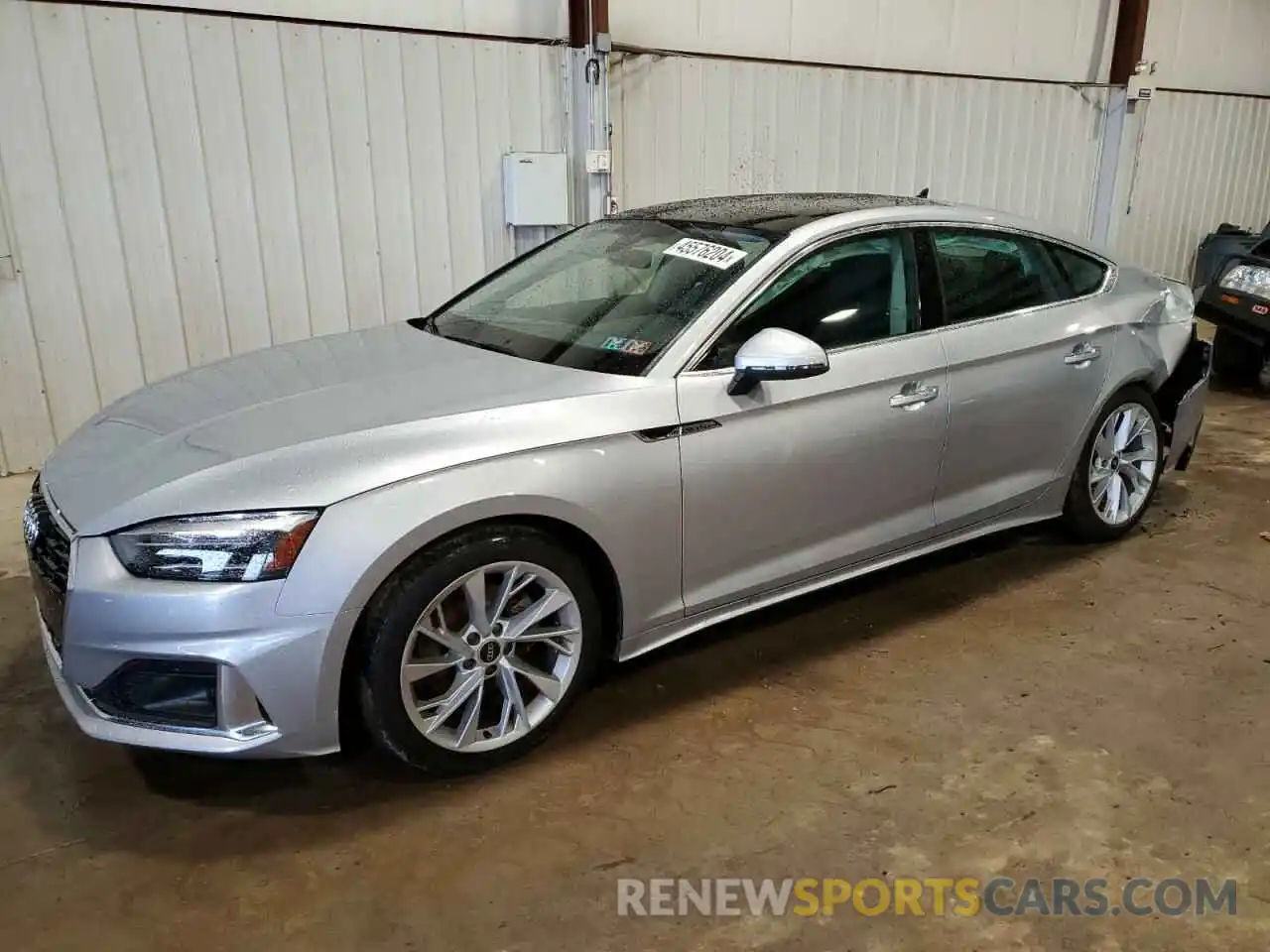 1 Photograph of a damaged car WAUABCF5XNA015901 AUDI A5 2022