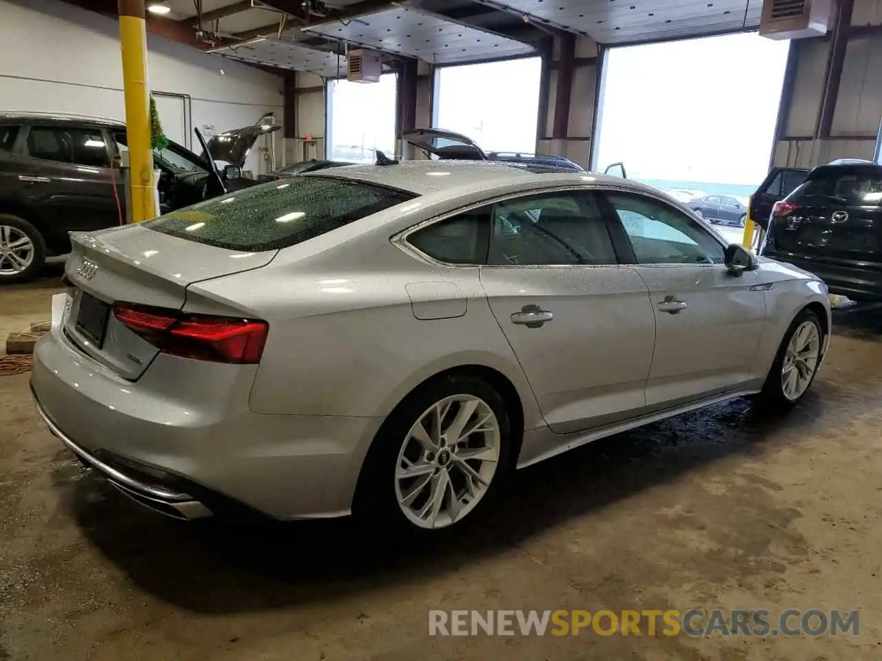 3 Photograph of a damaged car WAUABCF5XNA015901 AUDI A5 2022