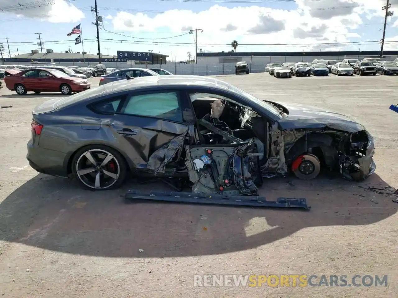 9 Photograph of a damaged car WAUFACF52NA007283 AUDI A5 2022