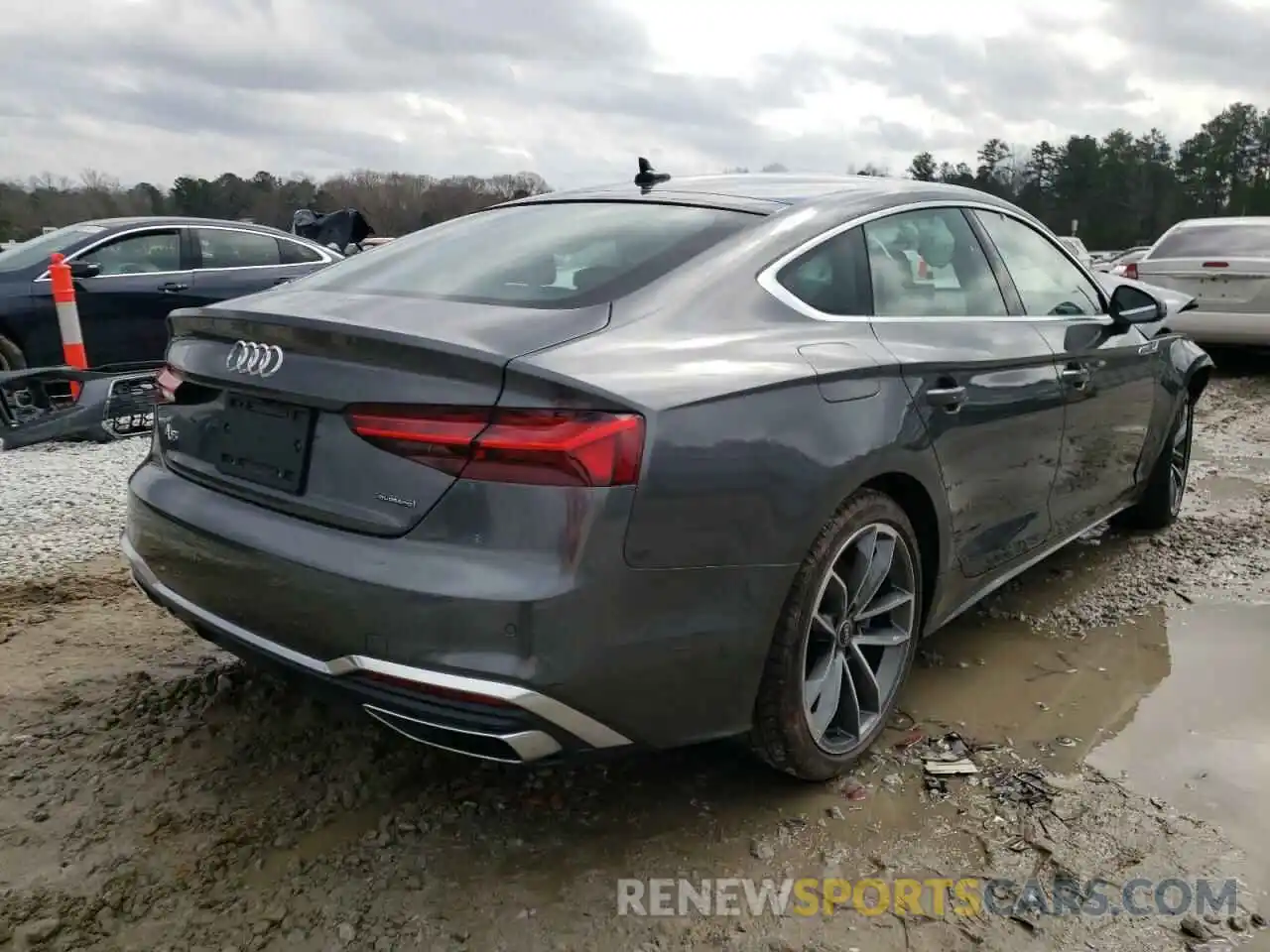 4 Photograph of a damaged car WAUFACF55NA006418 AUDI A5 2022