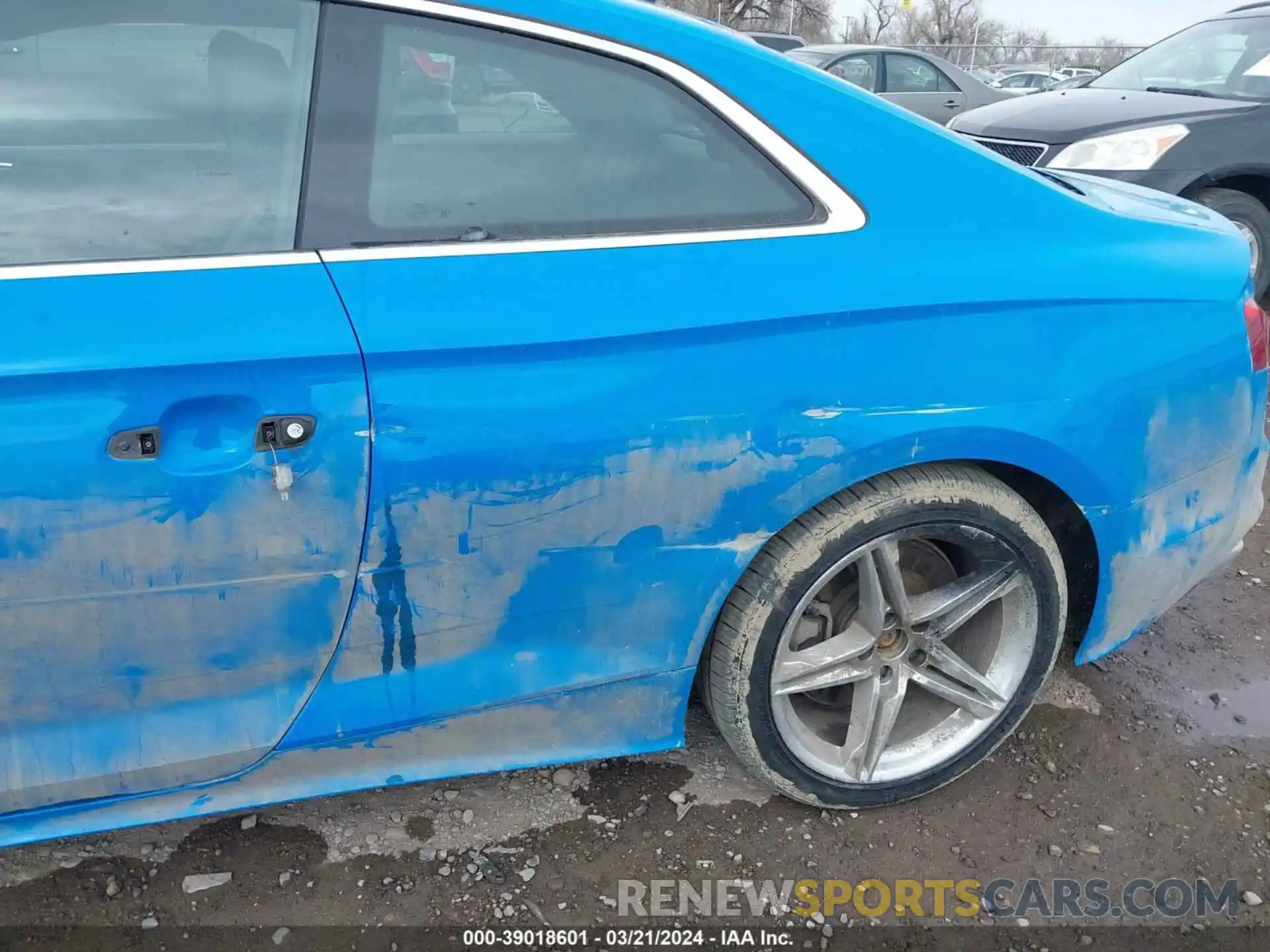 18 Photograph of a damaged car WAUSAAF53NA033894 AUDI A5 2022