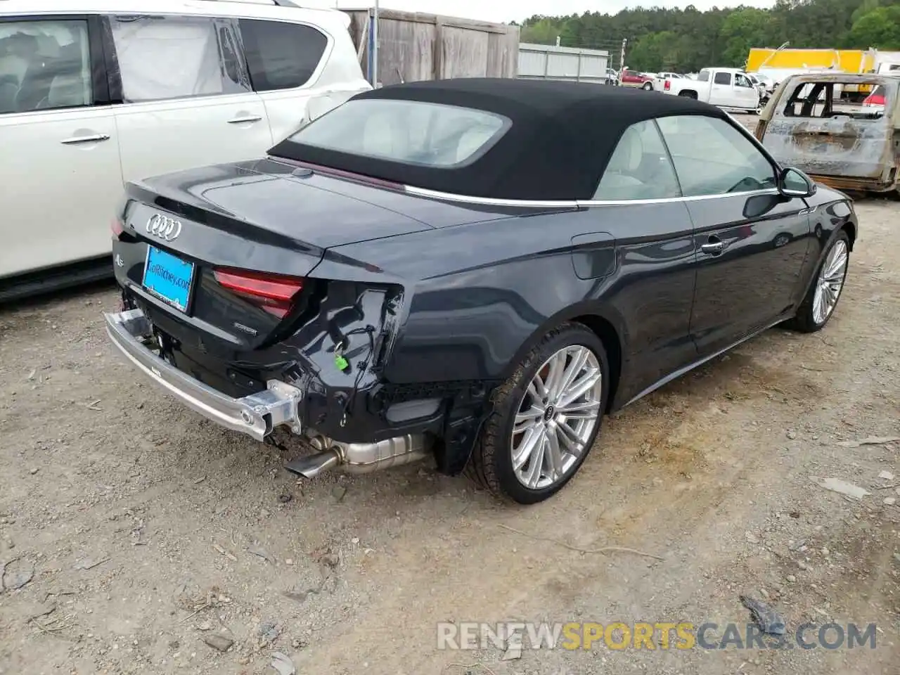 4 Фотография поврежденного автомобиля WAUWAGF55NN001932 AUDI A5 2022