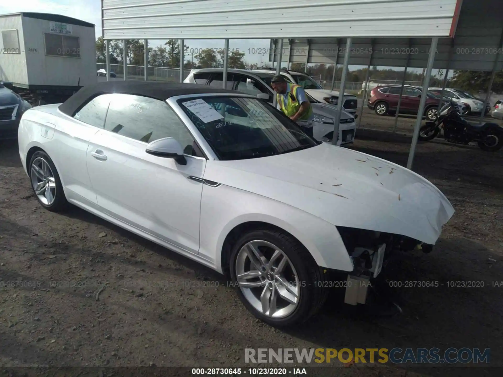 1 Фотография поврежденного автомобиля WAUWNGF59KN010360 AUDI A5 CABRIOLET 2019