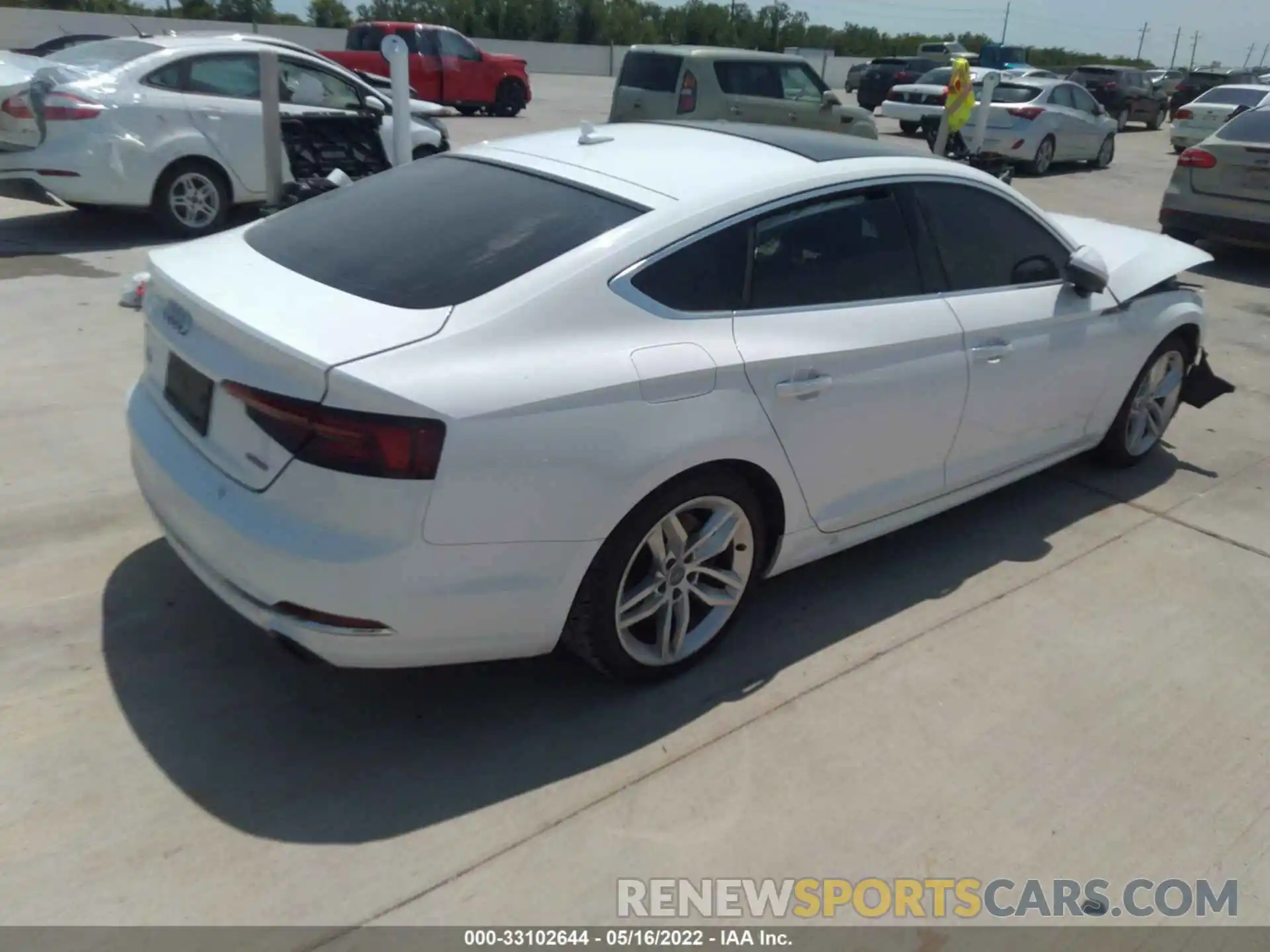 4 Photograph of a damaged car WAUANCF50KA055374 AUDI A5 SPORTBACK 2019