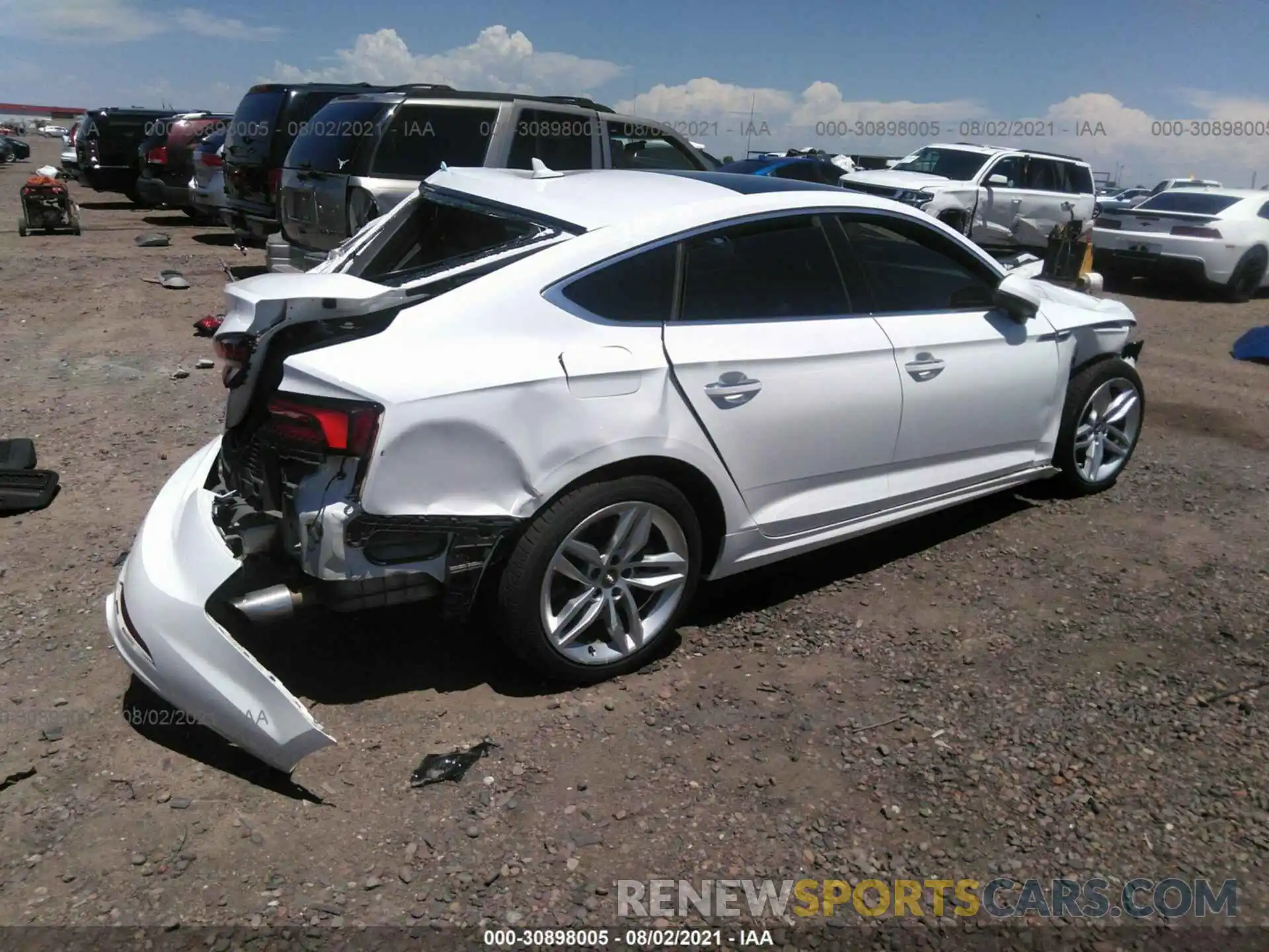 4 Photograph of a damaged car WAUANCF51KA056677 AUDI A5 SPORTBACK 2019