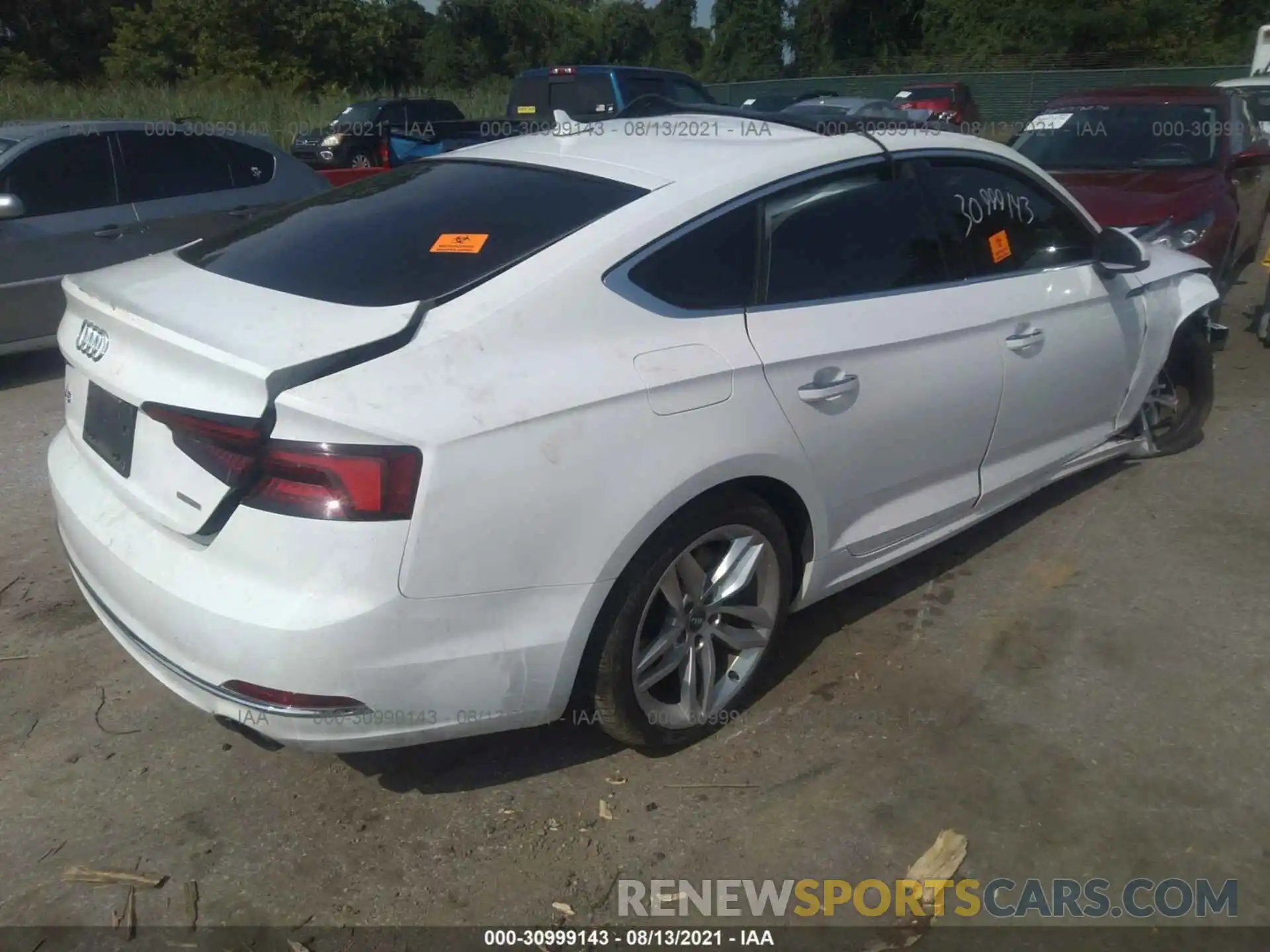 4 Photograph of a damaged car WAUANCF51KA056887 AUDI A5 SPORTBACK 2019