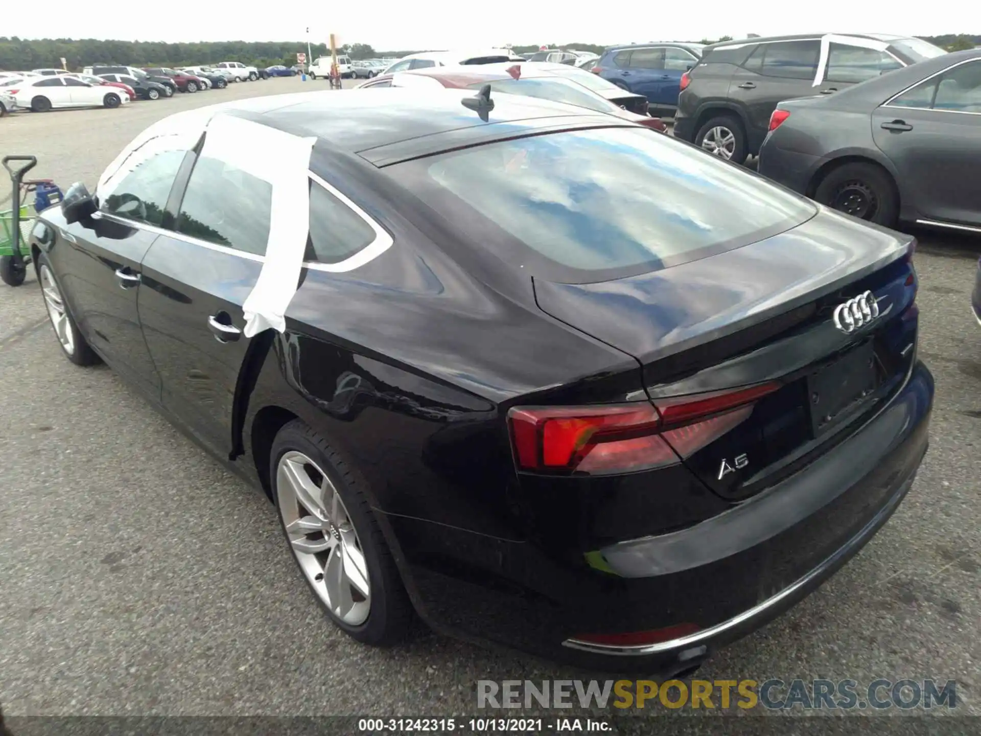 3 Photograph of a damaged car WAUANCF53KA100033 AUDI A5 SPORTBACK 2019