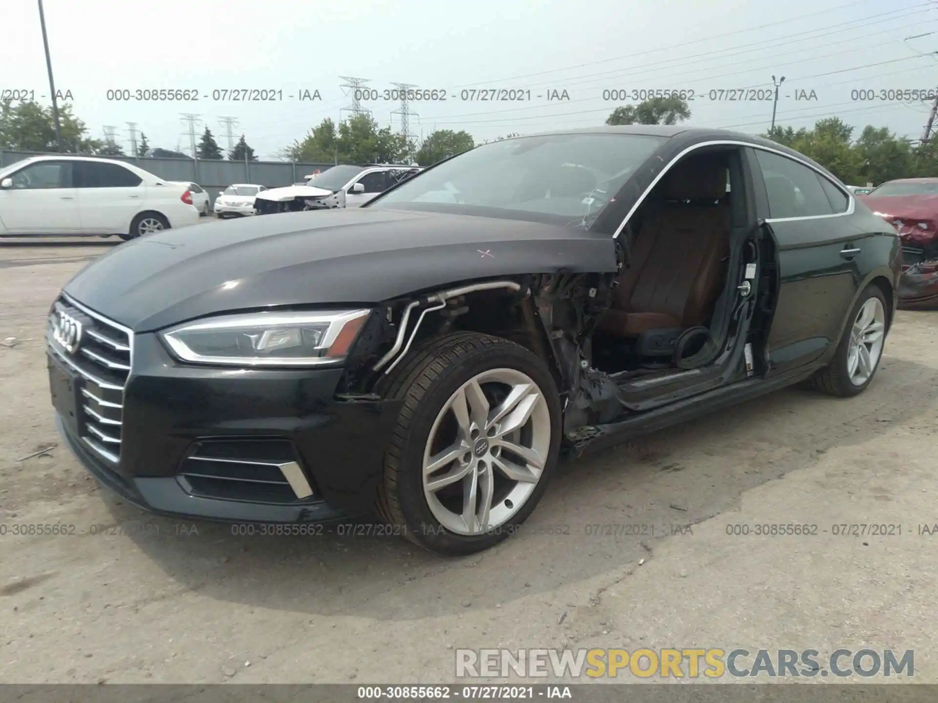 2 Фотография поврежденного автомобиля WAUANCF55KA063874 AUDI A5 SPORTBACK 2019