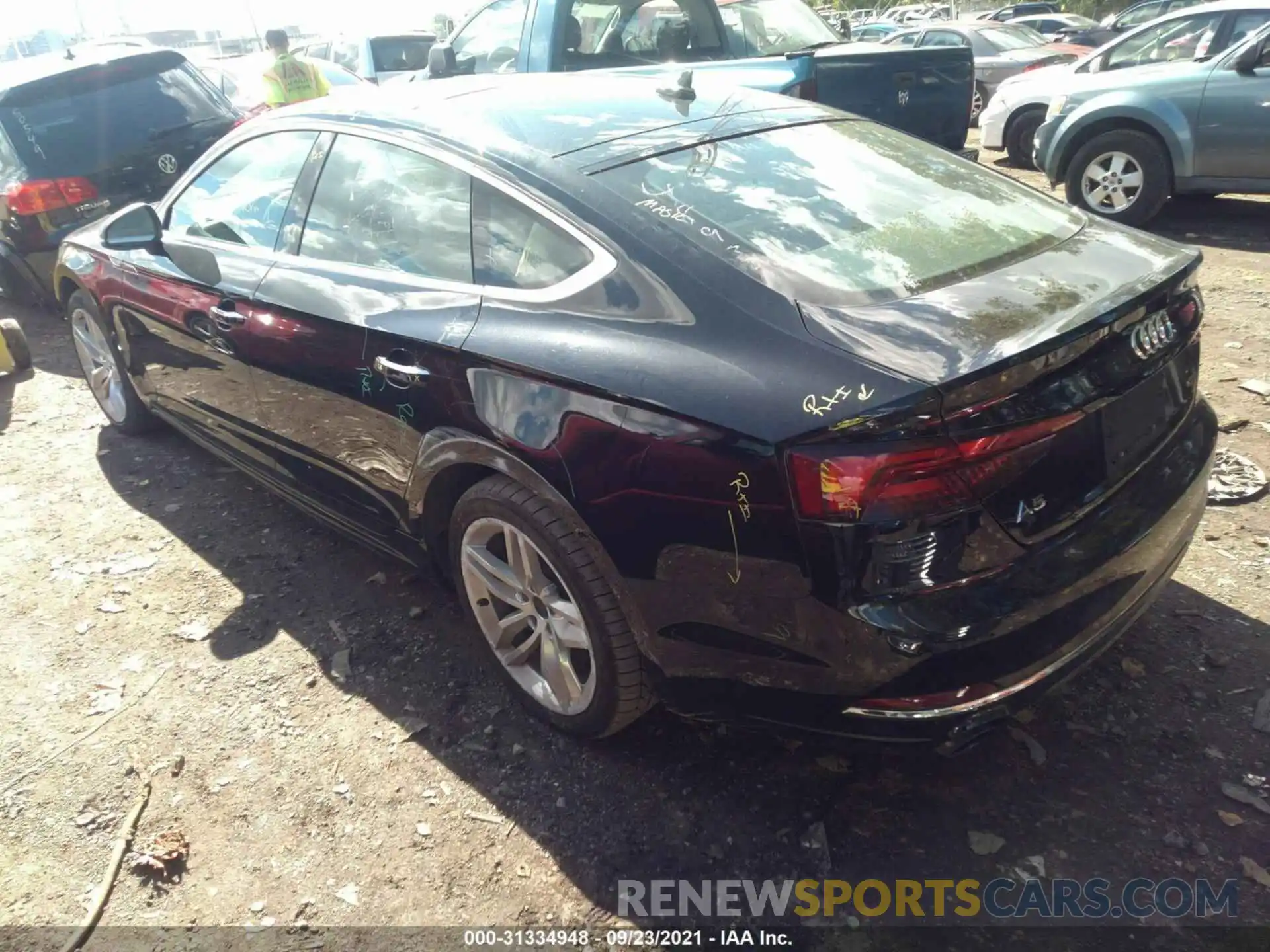 3 Photograph of a damaged car WAUANCF59KA056555 AUDI A5 SPORTBACK 2019