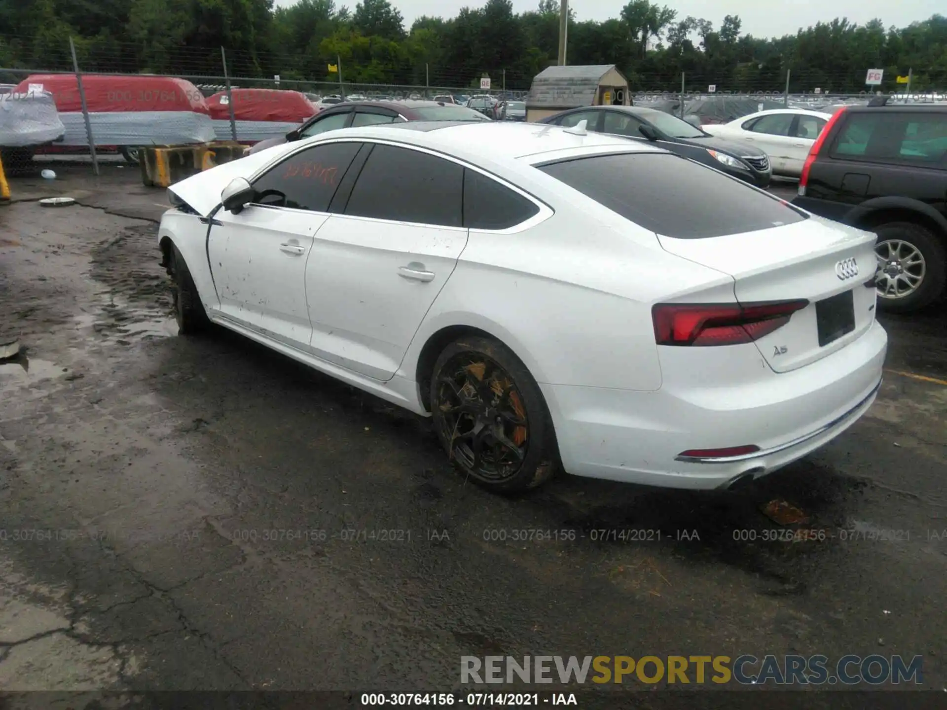 3 Photograph of a damaged car WAUANCF59KA064316 AUDI A5 SPORTBACK 2019