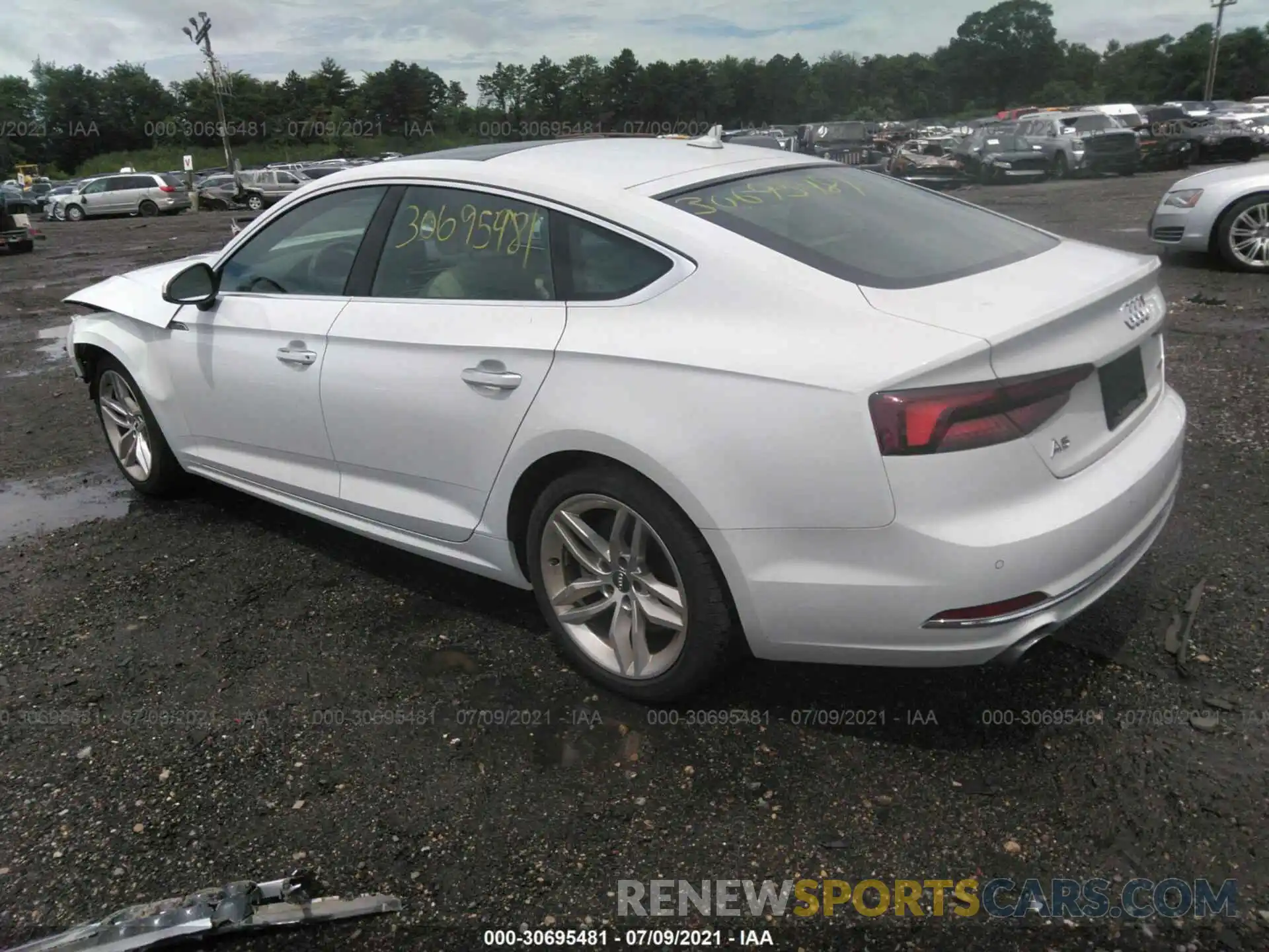 3 Photograph of a damaged car WAUBNCF54KA074871 AUDI A5 SPORTBACK 2019