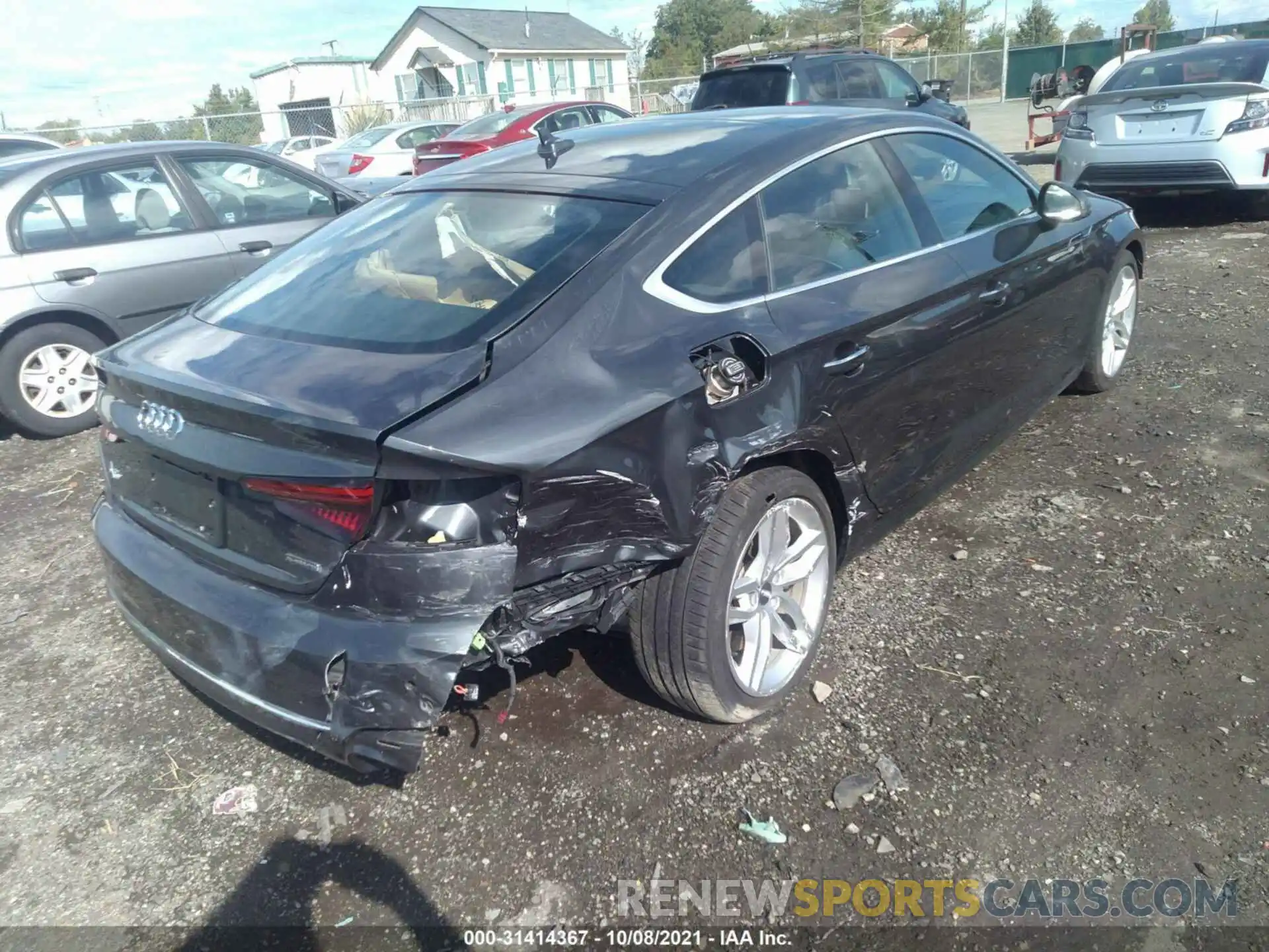 4 Photograph of a damaged car WAUBNCF58KA076896 AUDI A5 SPORTBACK 2019