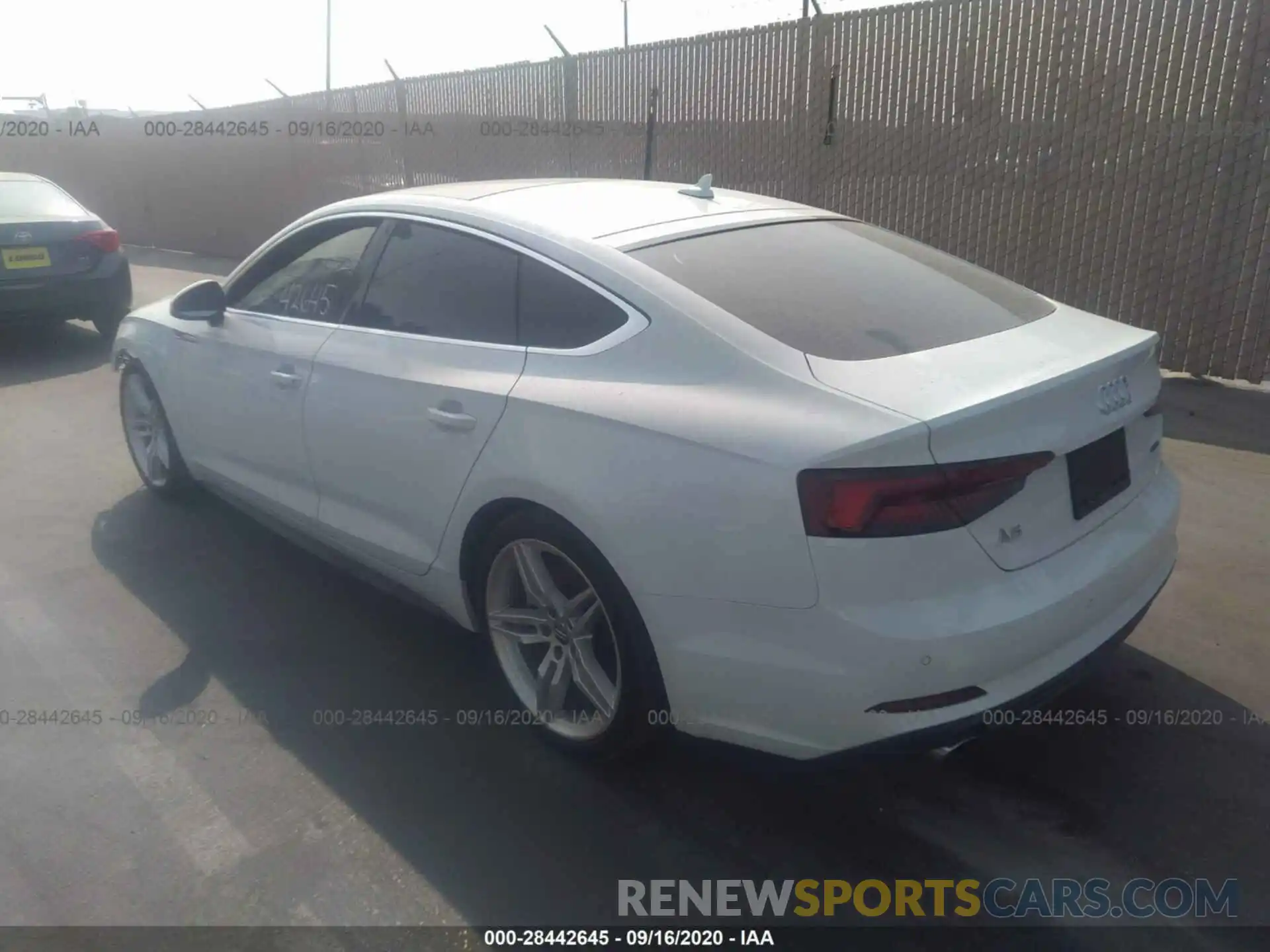 3 Photograph of a damaged car WAUENCF52KA027058 AUDI A5 SPORTBACK 2019