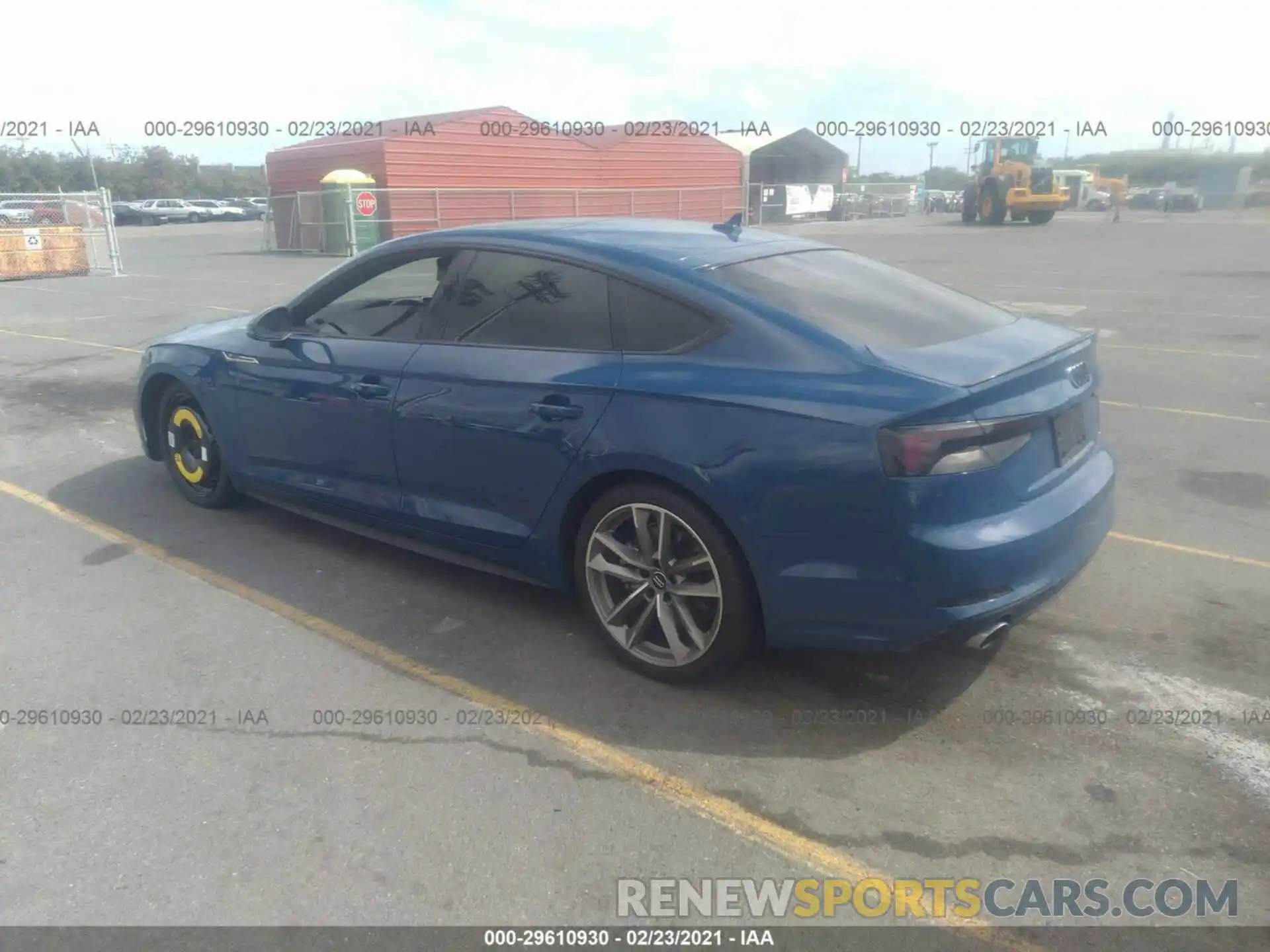 3 Фотография поврежденного автомобиля WAUENCF52KA066166 AUDI A5 SPORTBACK 2019